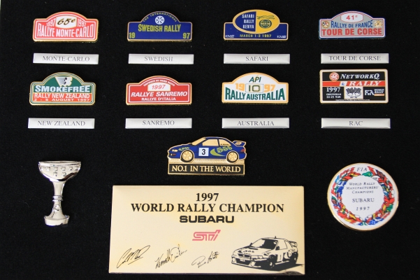 1997 WORLD RALLY CHAMPION SUBARU ピンバッジ - 雑貨